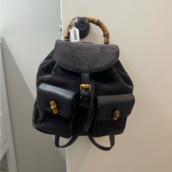 Gucci Bamboo Navy Blue Leather and Suede Backpack - Picture 3 of 12